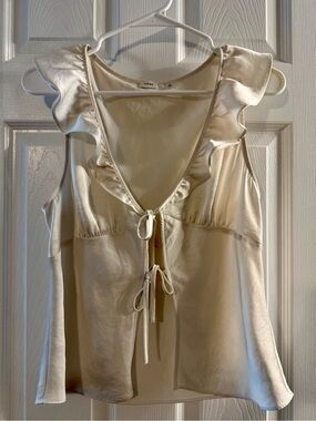 Aritzia Wlfred Silky Cream Ruffle Tie-Front Tank Top Size M